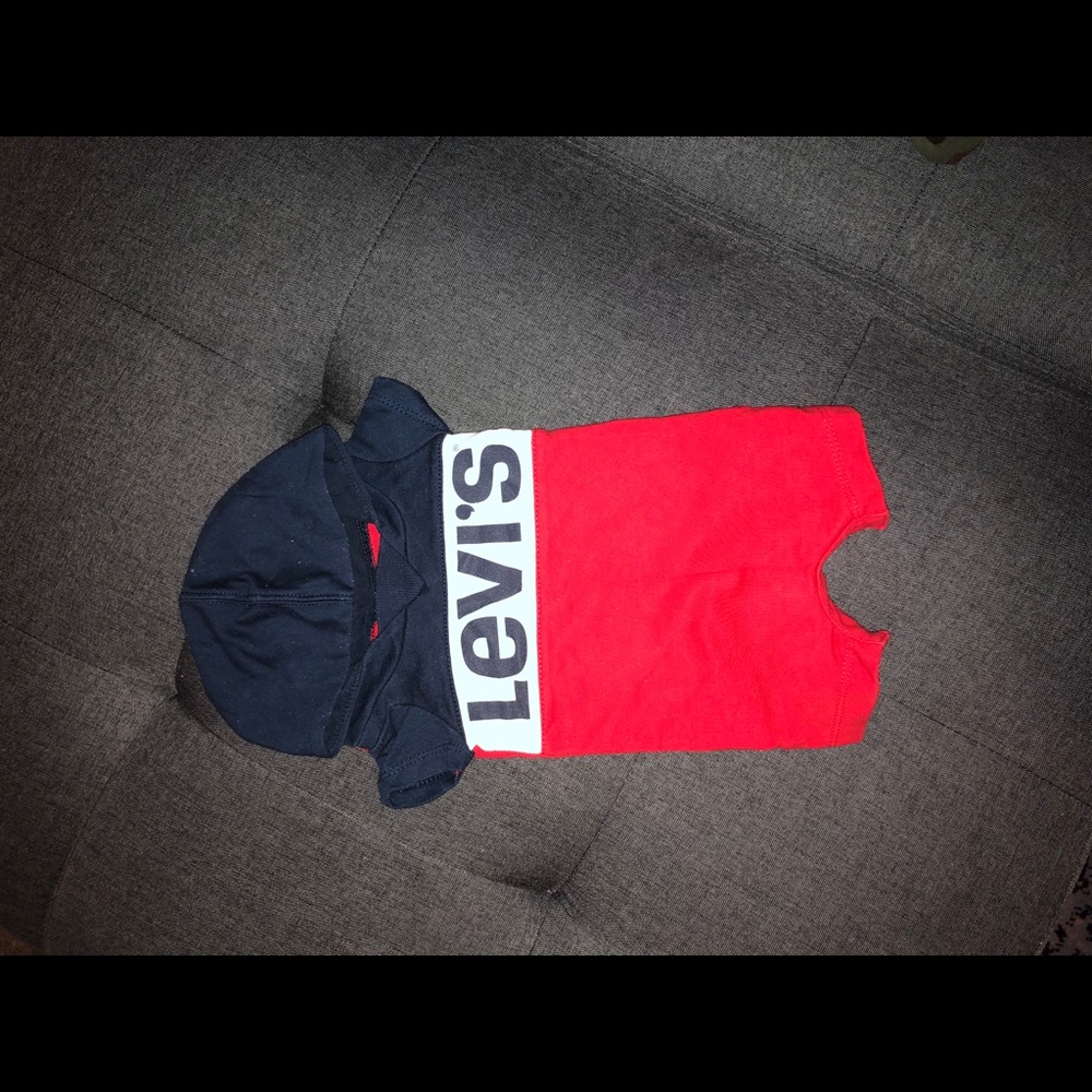 Levi’s baby suit